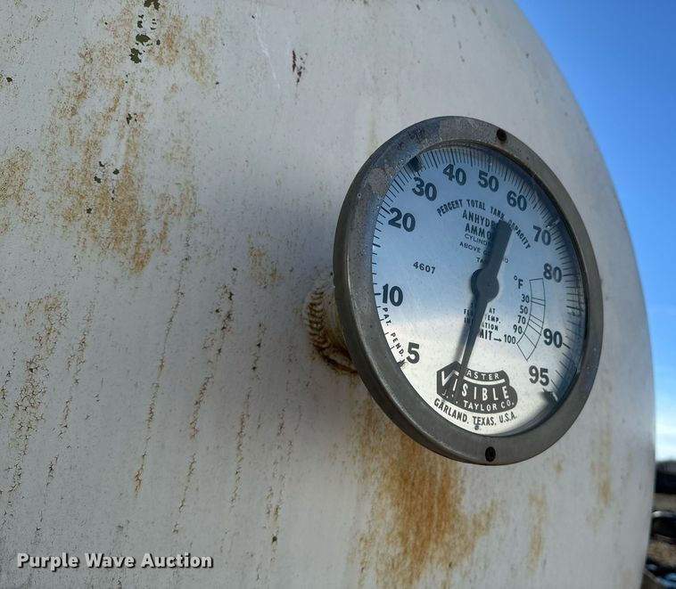 image for item OD9993 (2) Anhydrous ammonia tanks