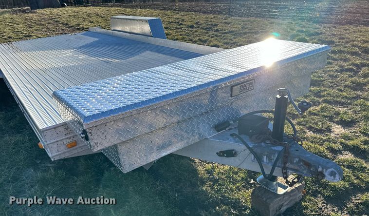 image for item OF9300 2001 Featherlite 3110 utility trailer