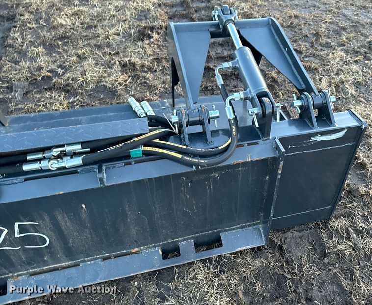 image for item OJ9398 JCT skid steer grapple bucket