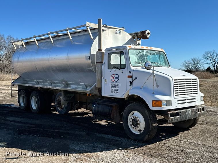 1993 International 8100 feed delivery truck in Severy, KS Item OJ9418