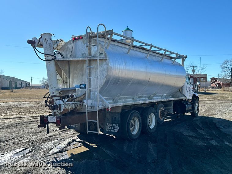 1993 International 8100 feed delivery truck in Severy, KS Item OJ9418