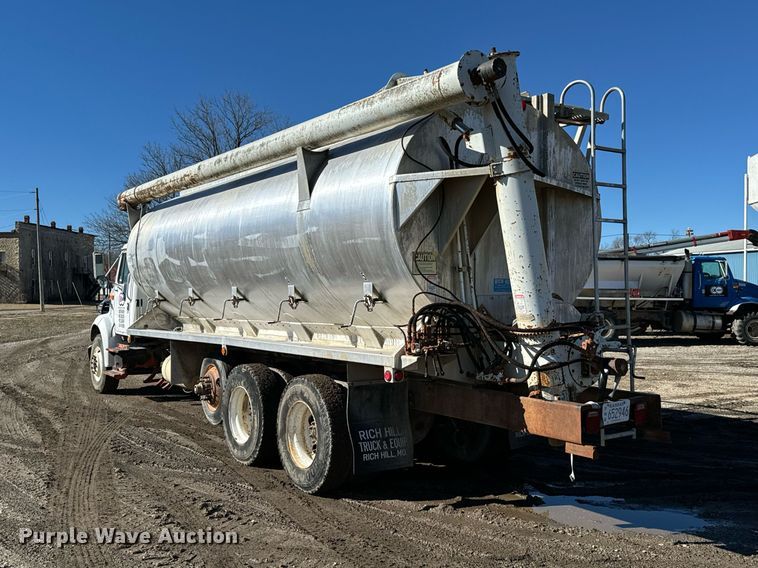 1993 International 8100 feed delivery truck in Severy, KS Item OJ9418