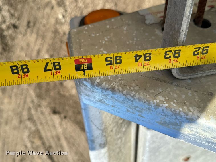 image for item OJ9418 1993 International 8100 feed delivery truck