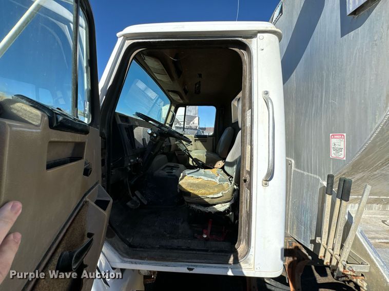 1993 International 8100 feed delivery truck in Severy, KS Item OJ9418
