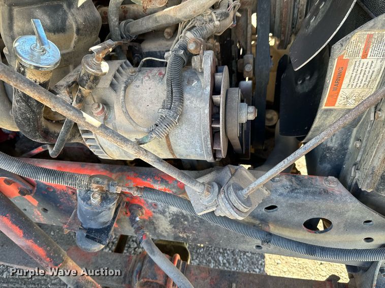 image for item OJ9418 1993 International 8100 feed delivery truck