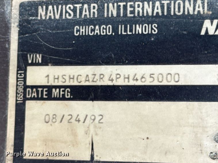 image for item OJ9418 1993 International 8100 feed delivery truck