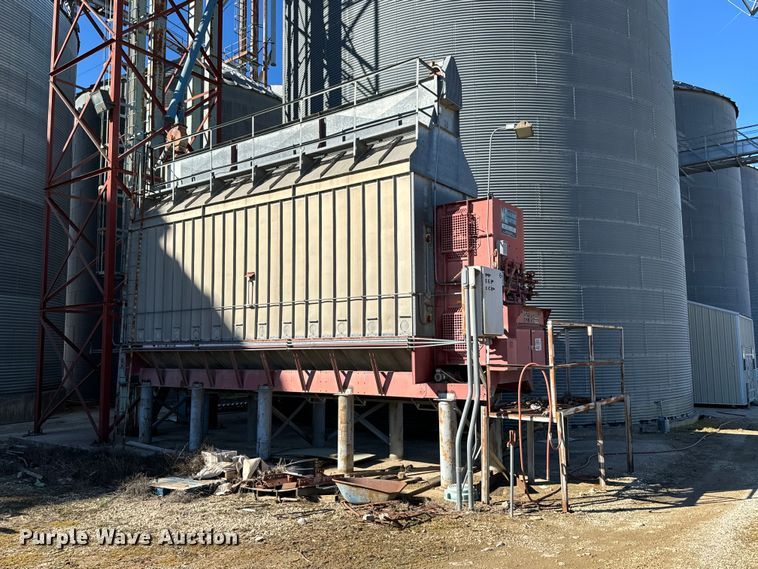 image for item OJ9423 Matthews Company 975 grain dryer