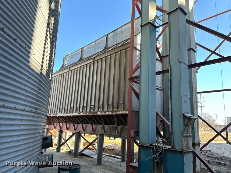 image for item OJ9423 Matthews Company 975 grain dryer