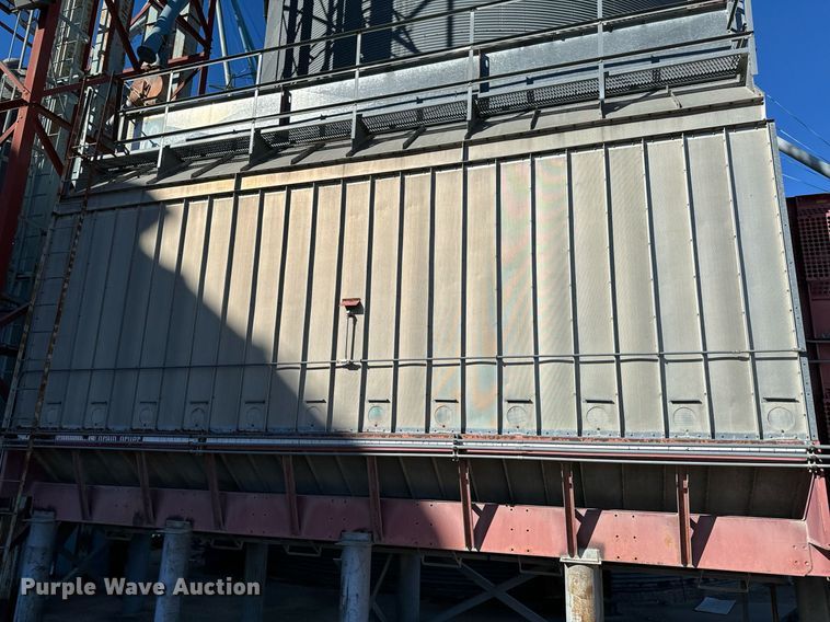 image for item OJ9423 Matthews Company 975 grain dryer