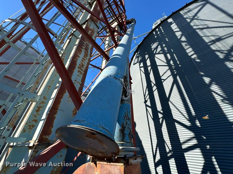 image for item OJ9423 Matthews Company 975 grain dryer