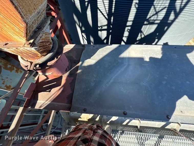 image for item OJ9423 Matthews Company 975 grain dryer