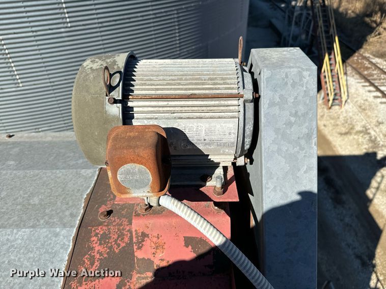 image for item OJ9423 Matthews Company 975 grain dryer