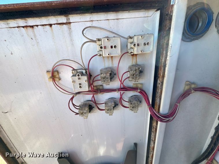 image for item OJ9423 Matthews Company 975 grain dryer