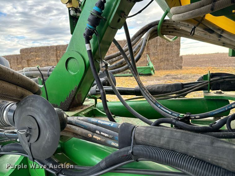 image for item OJ9438 John Deere 1770NT no-till planter