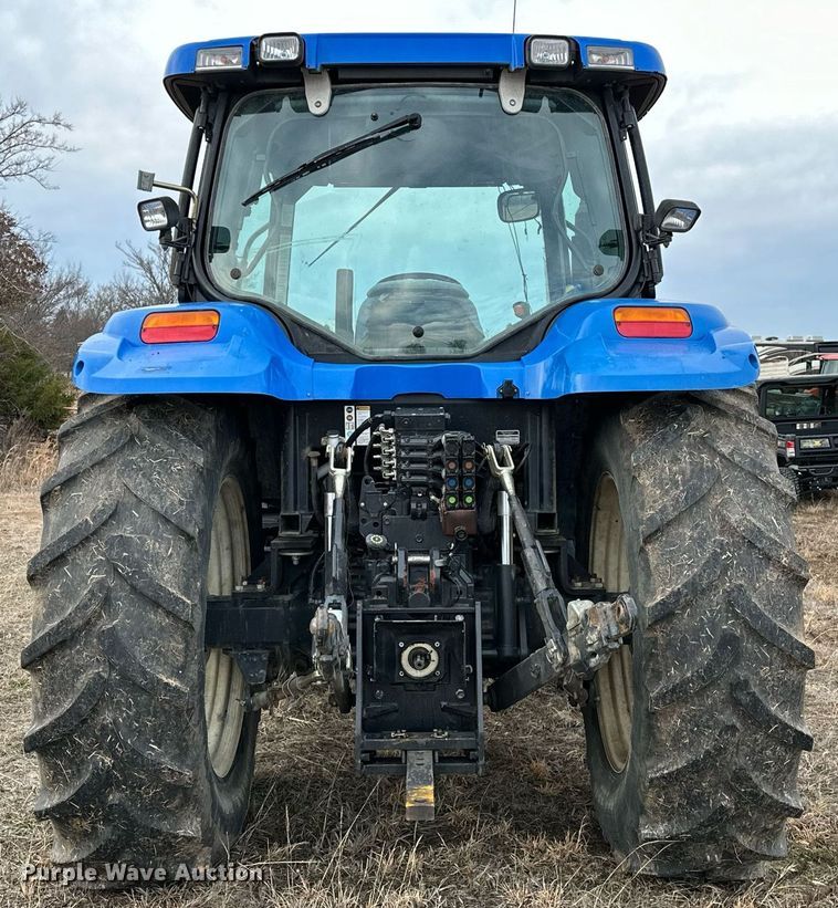 image for item OM9820 2005 New Holland  TS115A MFWD tractor