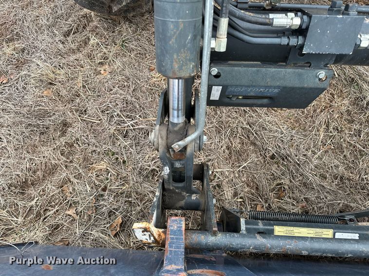 image for item OM9820 2005 New Holland  TS115A MFWD tractor