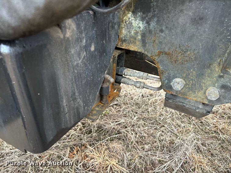 image for item OM9820 2005 New Holland  TS115A MFWD tractor