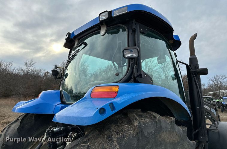 image for item OM9820 2005 New Holland  TS115A MFWD tractor