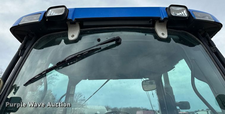 image for item OM9820 2005 New Holland  TS115A MFWD tractor