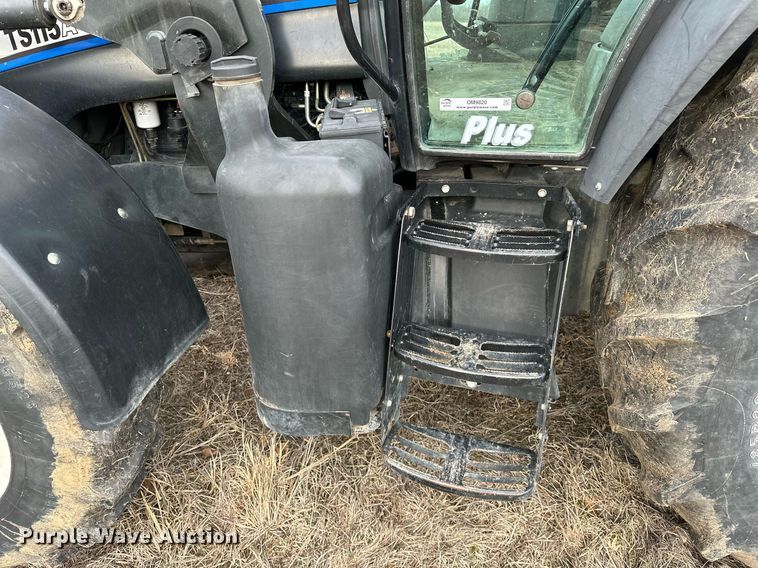 image for item OM9820 2005 New Holland  TS115A MFWD tractor