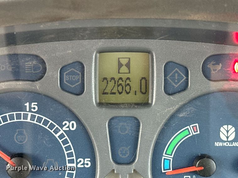 image for item OM9820 2005 New Holland  TS115A MFWD tractor