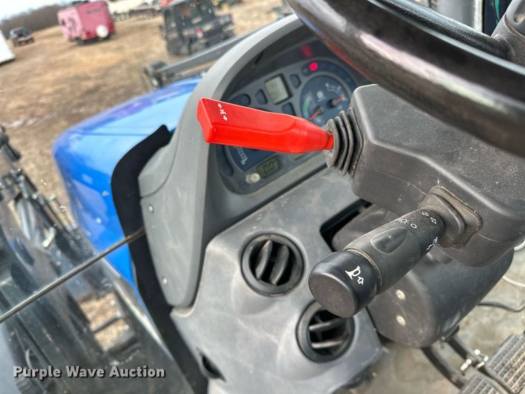 image for item OM9820 2005 New Holland  TS115A MFWD tractor