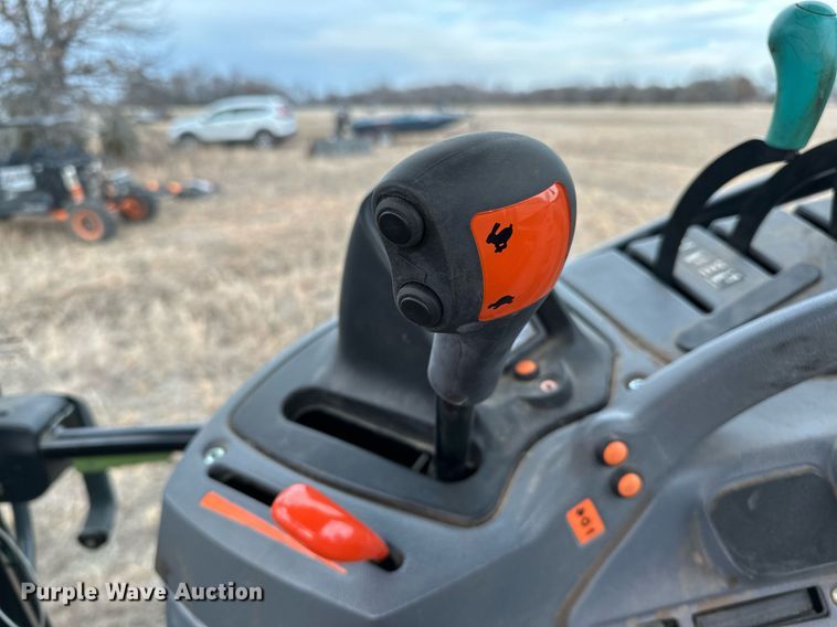 image for item OM9820 2005 New Holland  TS115A MFWD tractor