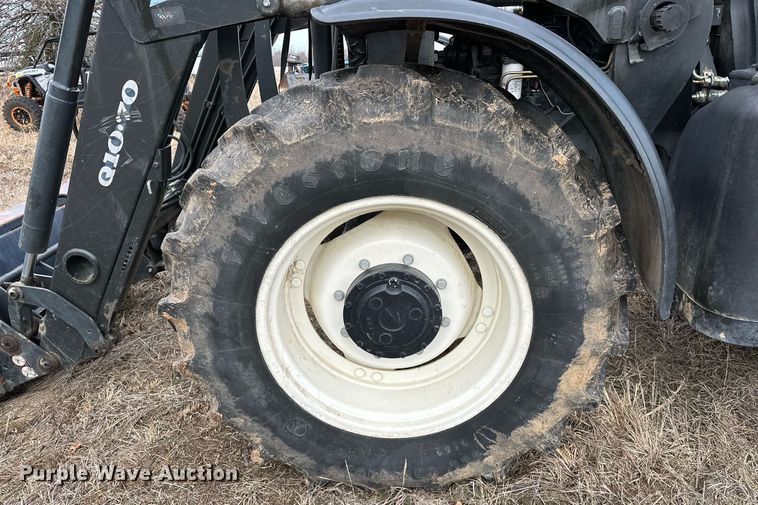 image for item OM9820 2005 New Holland  TS115A MFWD tractor