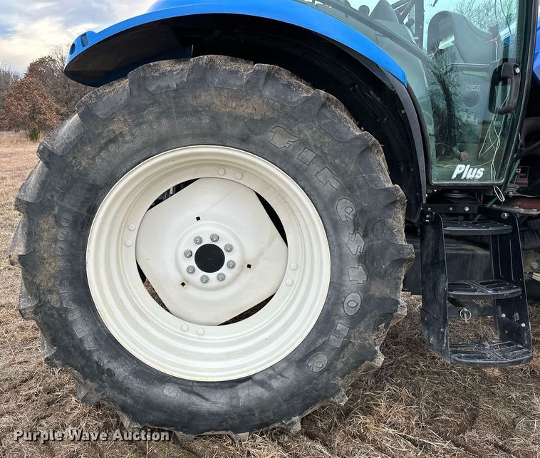 image for item OM9820 2005 New Holland  TS115A MFWD tractor