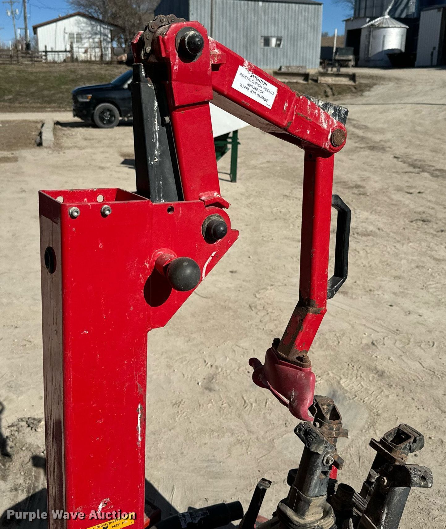 (2) Tire machines in Onaga, KS Item NF9306 for sale Purple Wave