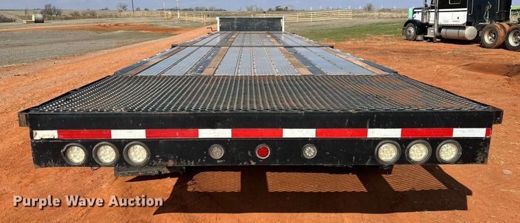 image for item DG4250 2006 Transcraft drop deck trailer