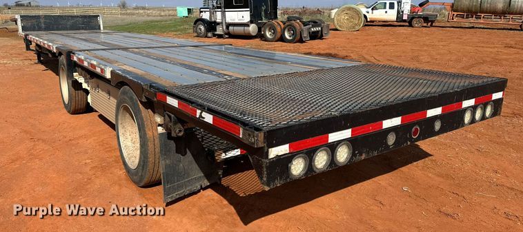 image for item DG4250 2006 Transcraft drop deck trailer