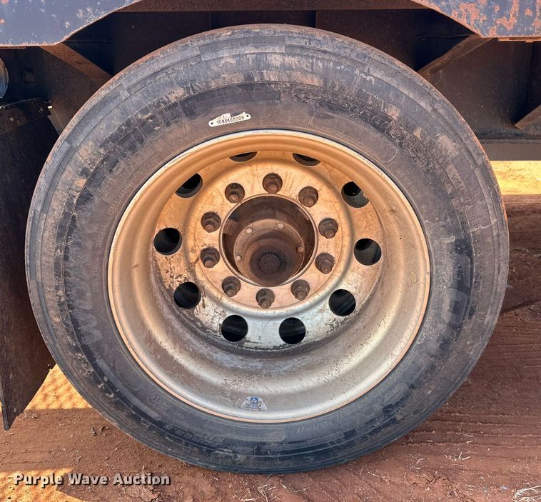 image for item DG4250 2006 Transcraft drop deck trailer