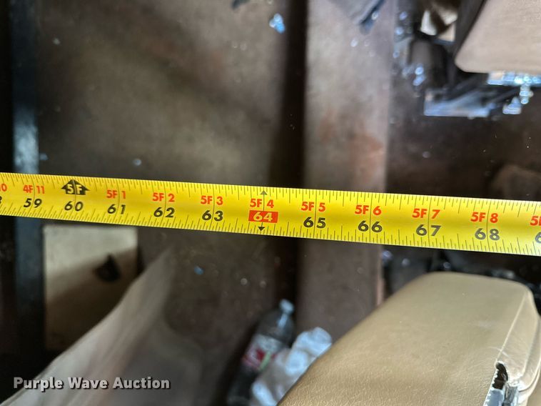 image for item DG4251 2004 Peterbilt 379 semi truck