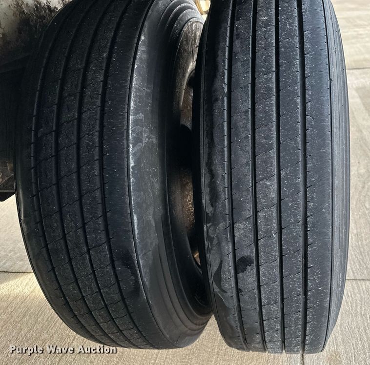 image for item DJ6228 2006 Great Dane 7811TZ 1A refrigerated van trailer