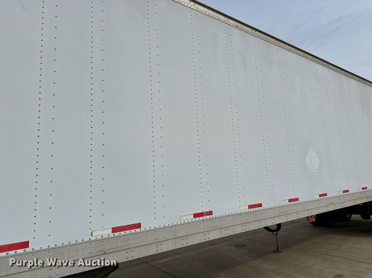 image for item DJ6229 1998 Stoughton  AVW-485T-S-C dry van trailer