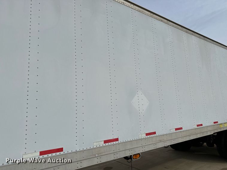 image for item DJ6229 1998 Stoughton  AVW-485T-S-C dry van trailer