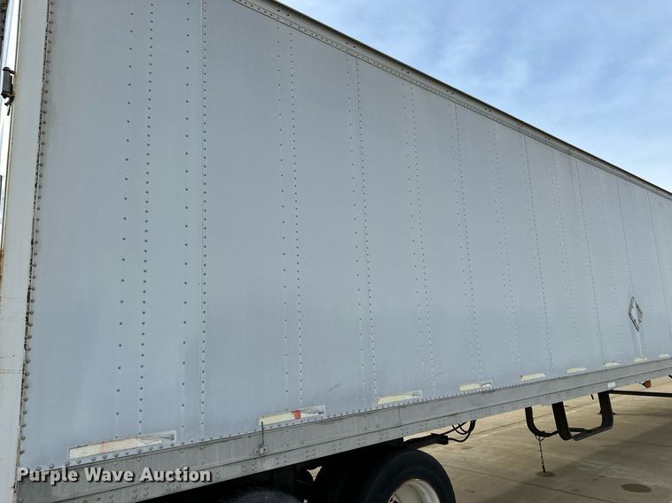 image for item DJ6229 1998 Stoughton  AVW-485T-S-C dry van trailer