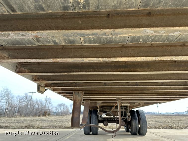 image for item DJ6229 1998 Stoughton  AVW-485T-S-C dry van trailer