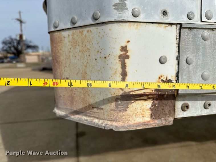 image for item DJ6229 1998 Stoughton  AVW-485T-S-C dry van trailer