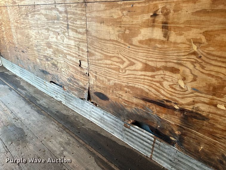 image for item DJ6229 1998 Stoughton  AVW-485T-S-C dry van trailer