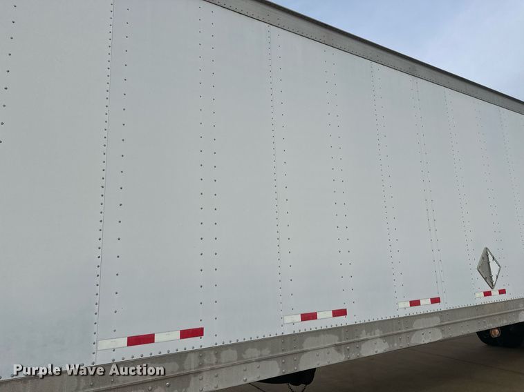 image for item DJ6230 2001 Great Dane 7411TP-SA dry van trailer