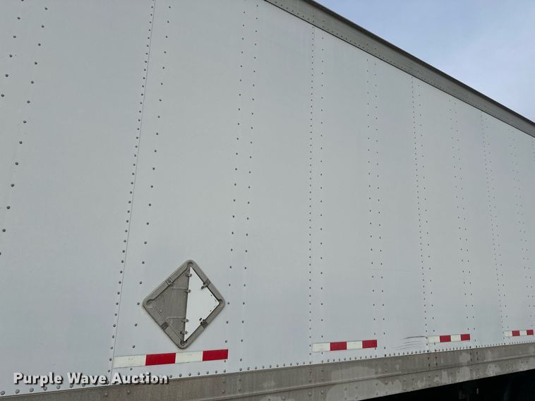 image for item DJ6230 2001 Great Dane 7411TP-SA dry van trailer