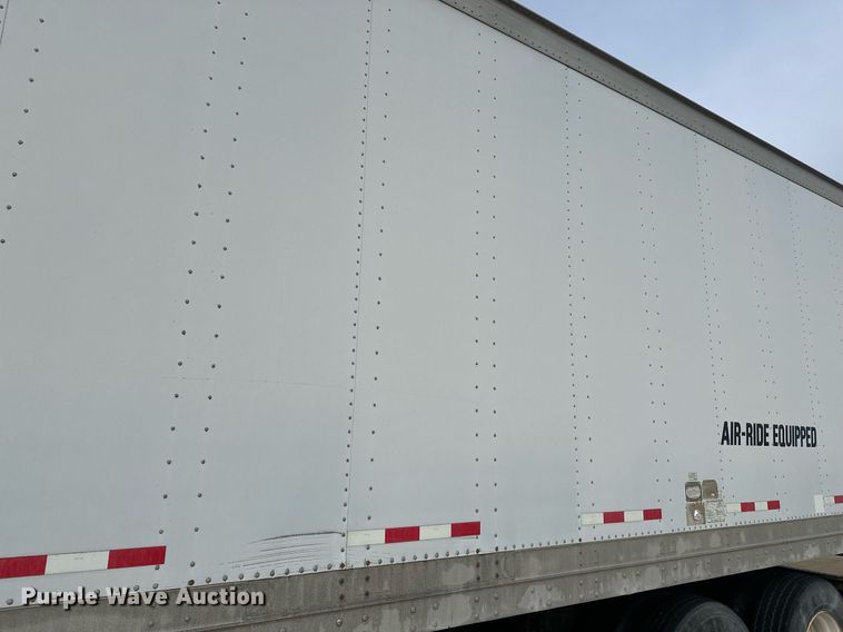 image for item DJ6230 2001 Great Dane 7411TP-SA dry van trailer