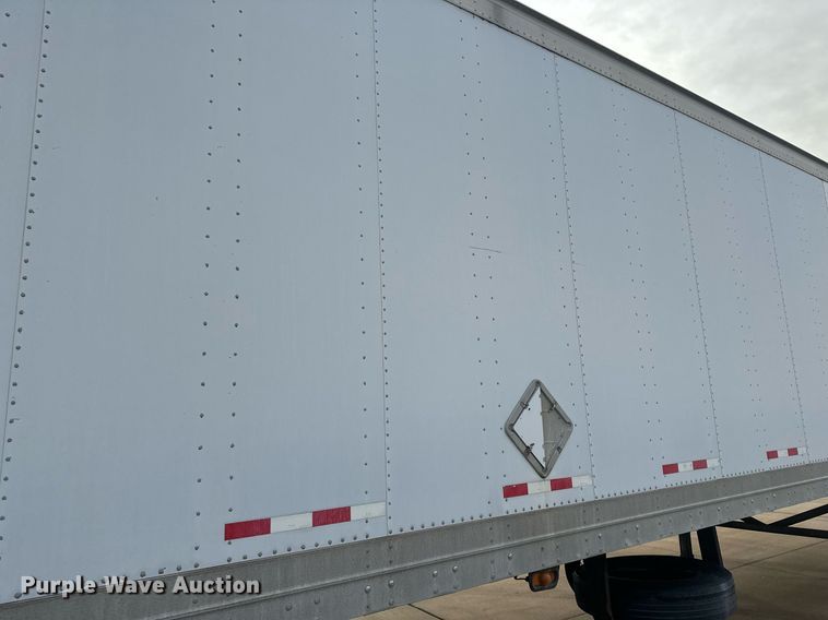 image for item DJ6230 2001 Great Dane 7411TP-SA dry van trailer
