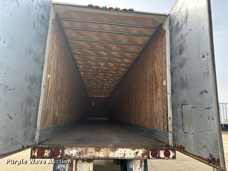 image for item DJ6230 2001 Great Dane 7411TP-SA dry van trailer