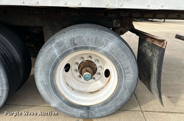 image for item DJ6230 2001 Great Dane 7411TP-SA dry van trailer