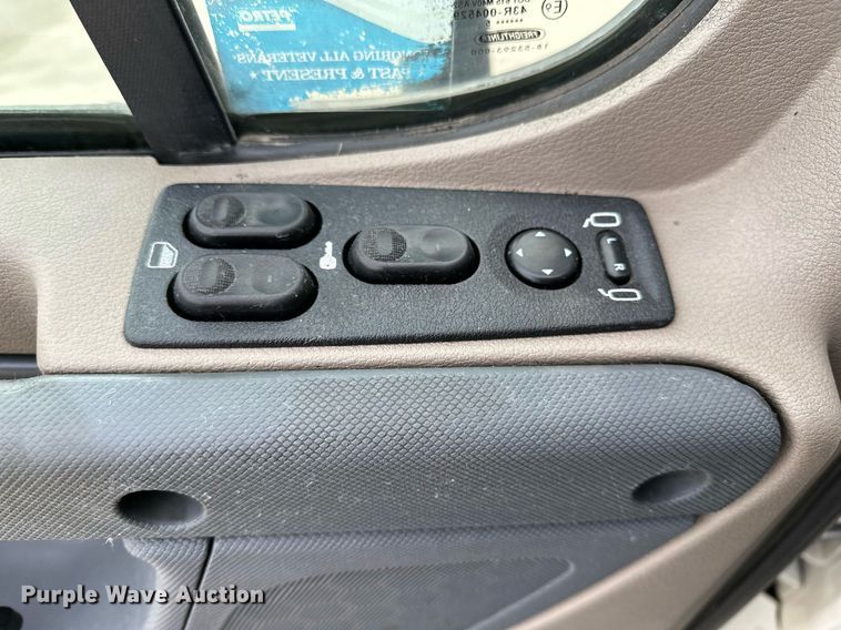 image for item DJ6231 2016 Freightliner Cascadia Evolution  semi truck