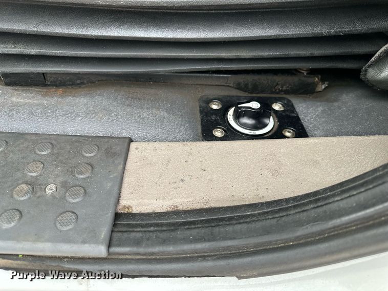 image for item DJ6231 2016 Freightliner Cascadia Evolution  semi truck