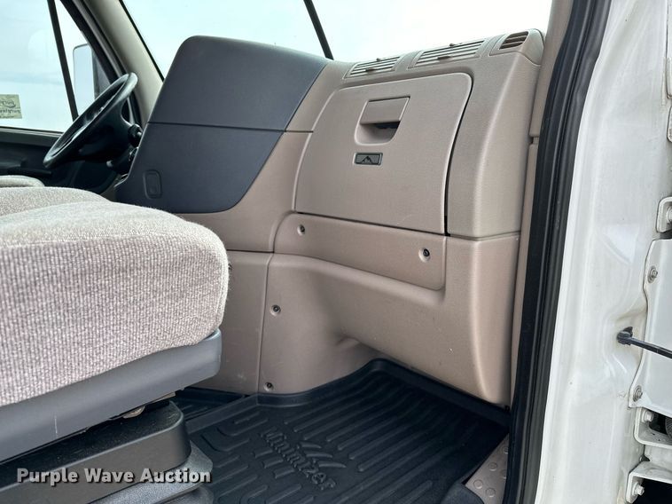 image for item DJ6232 2014 Freightliner  Cascadia Evolution semi truck